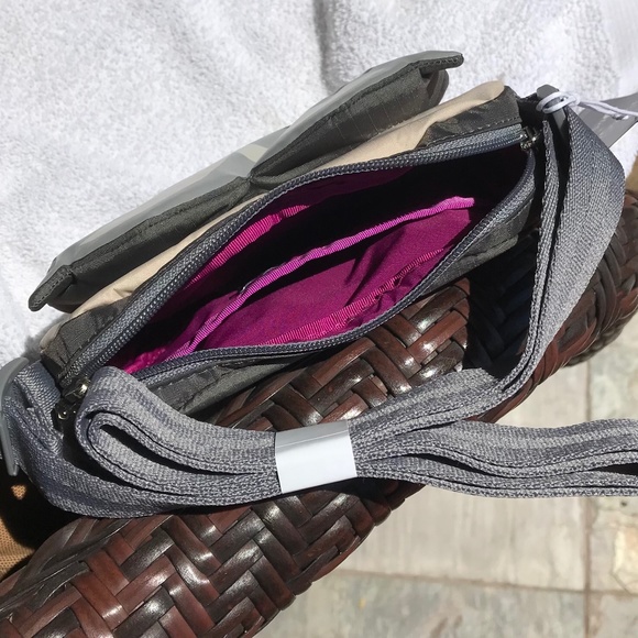 NWT LeSportsac owl Fantastic Beasts darling small crossbody bag - Picture 2 of 5